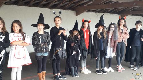 Les élèves de CE1/CE2 et CM2 ont fêté Halloween
